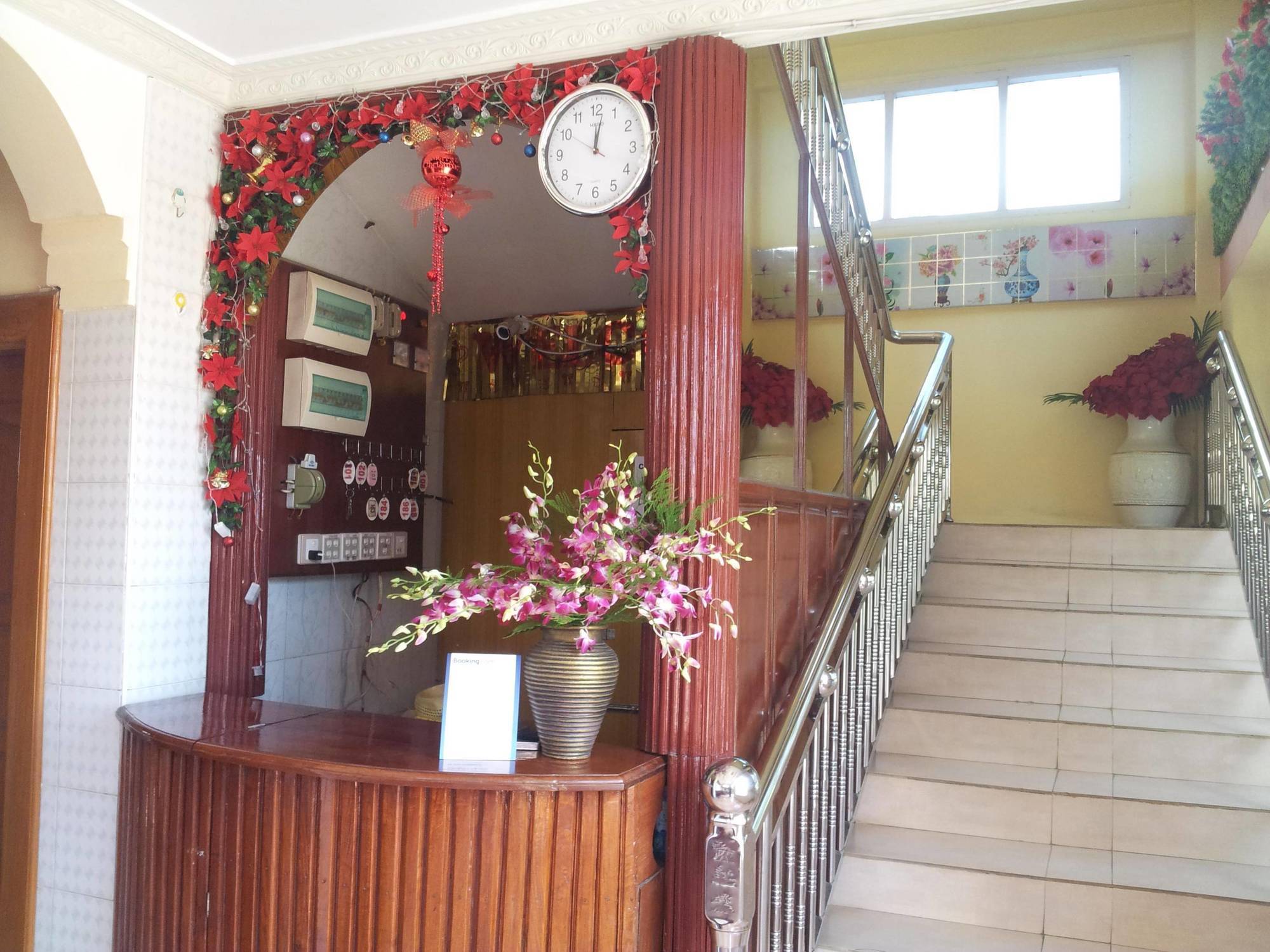 Royal Flower Guest House Pyin Oo Lwin Exteriér fotografie
